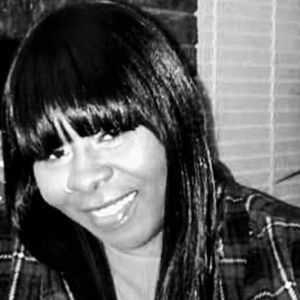 Meet your Posher, Taunja